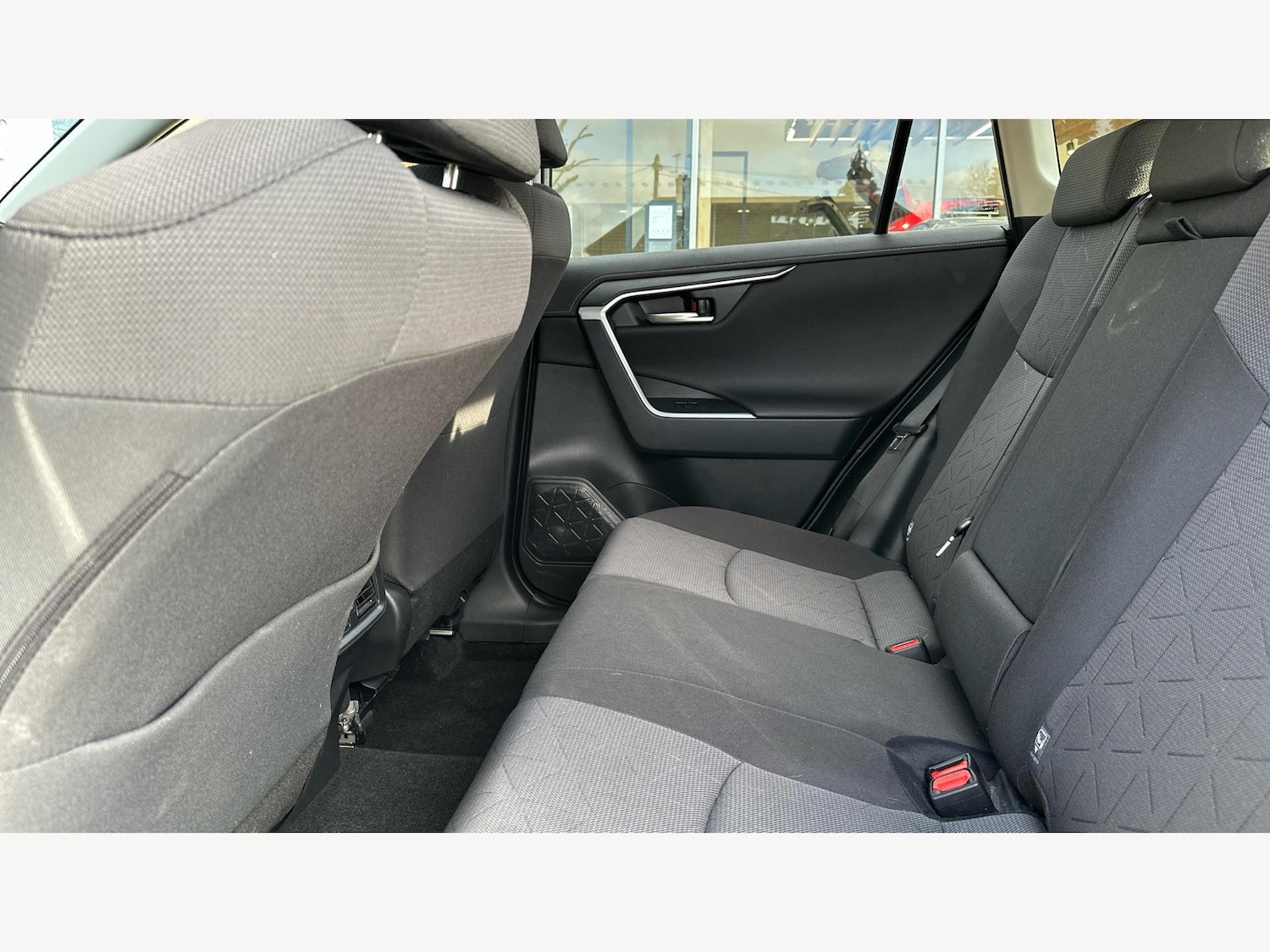 Used Toyota RAV4 2021 for sale - 76584832: Photo 15