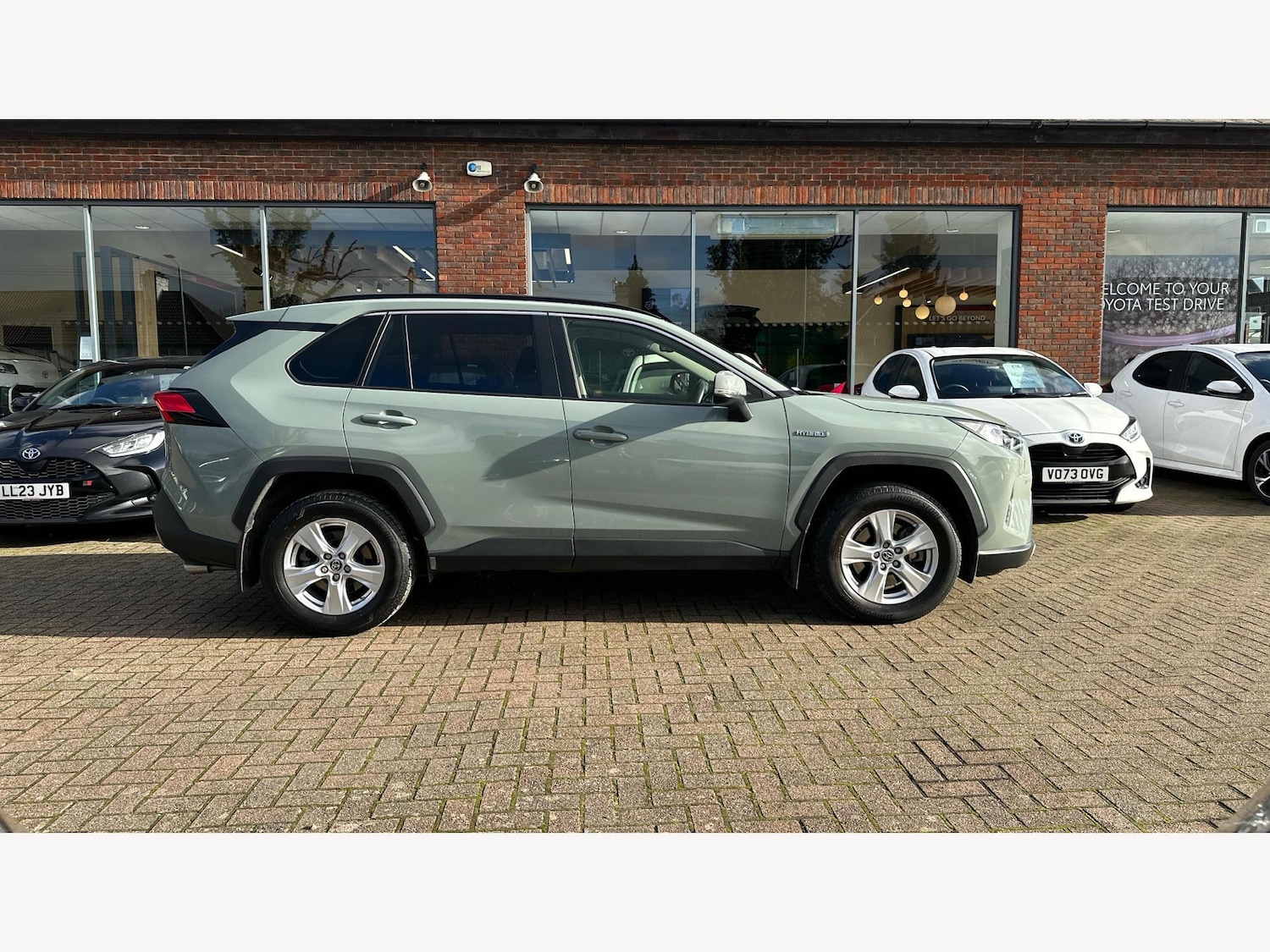 Used Toyota RAV4 2021 for sale - 76584832: Photo 18