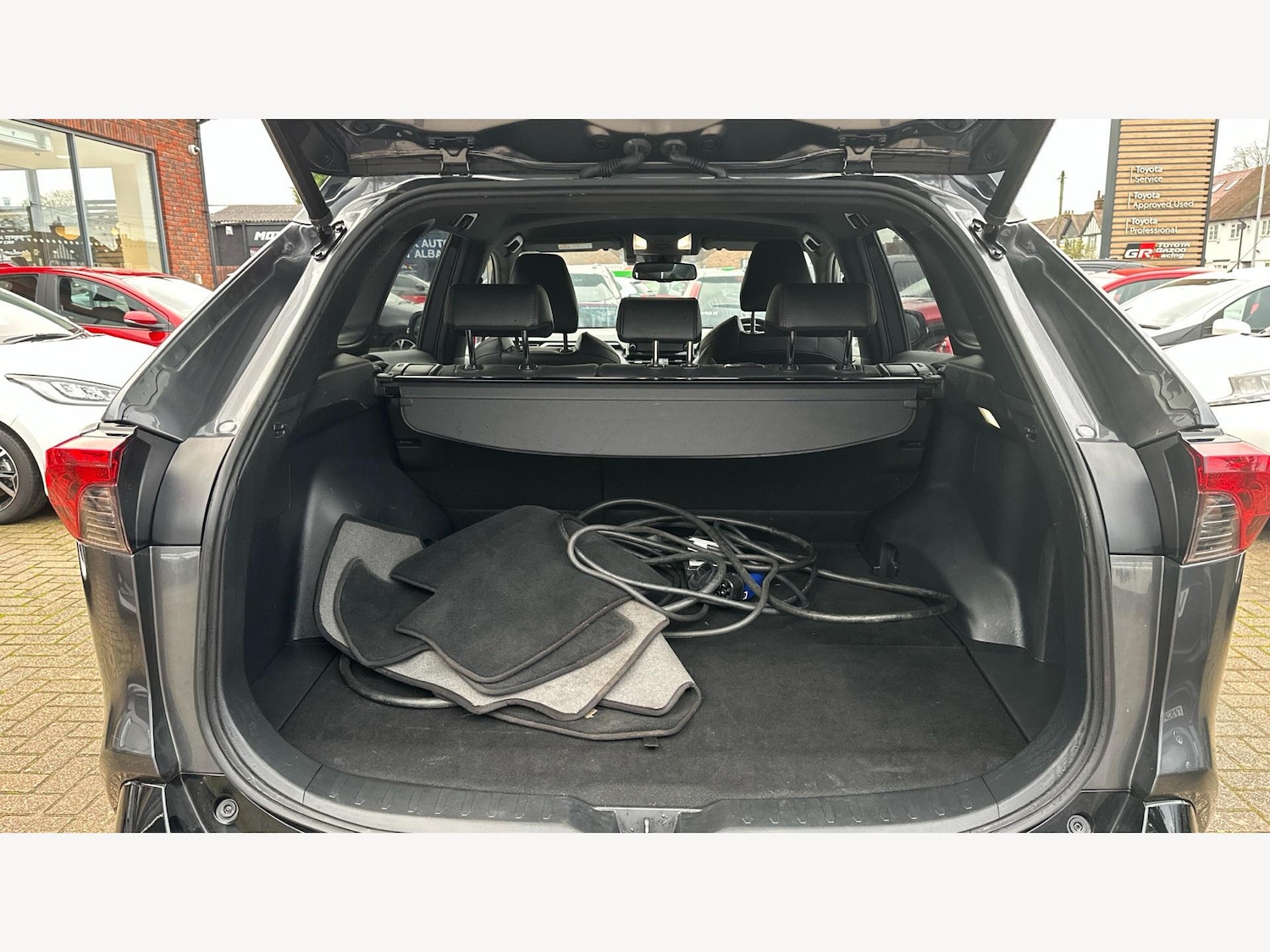 Used Toyota RAV4 2022 for sale - 76765427: Photo 16