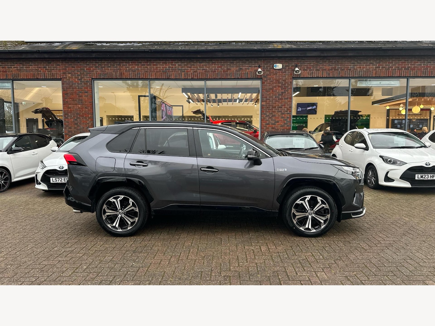 Used Toyota RAV4 2022 for sale - 76765427: Photo 18