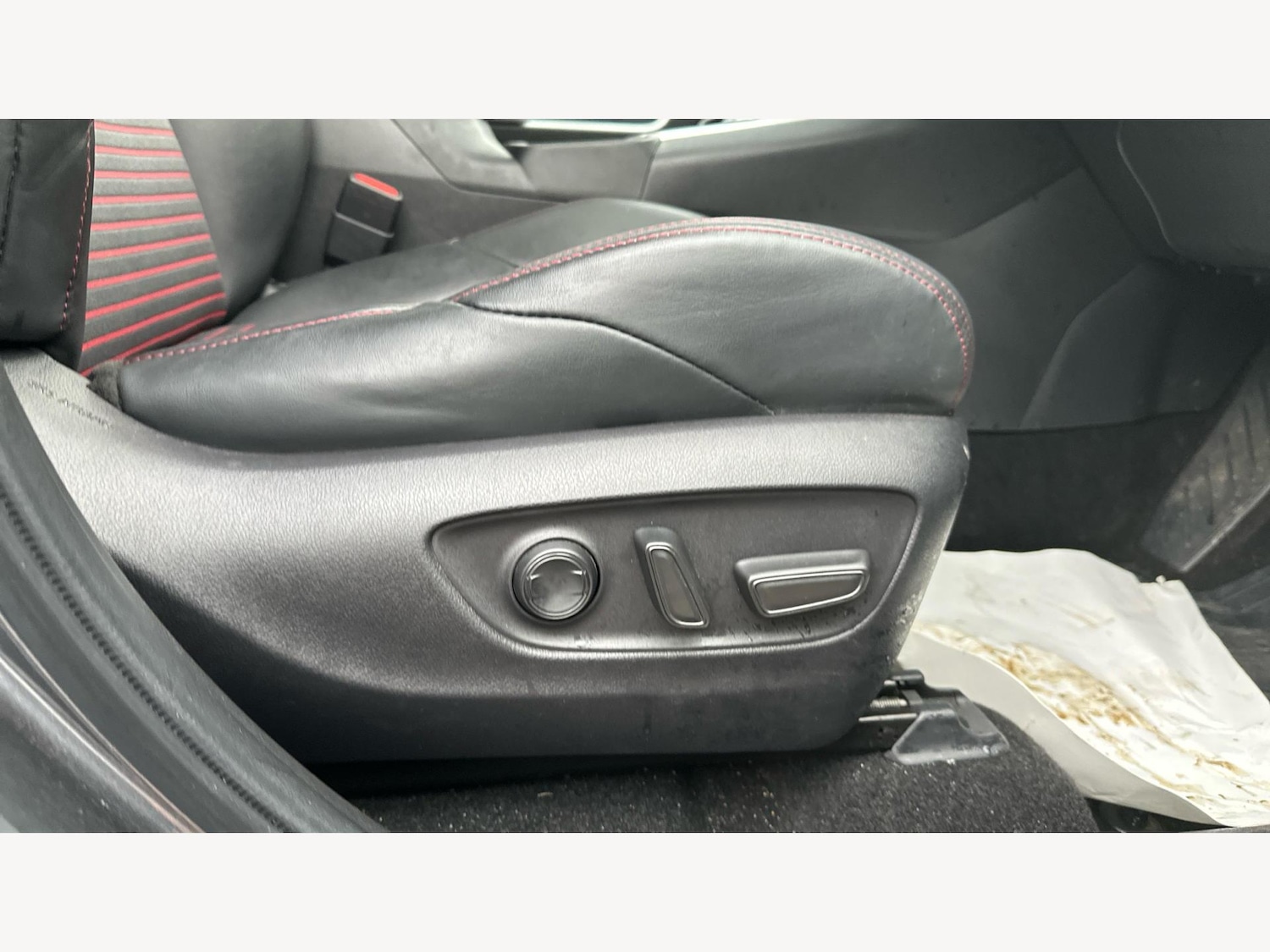 Used Toyota RAV4 2022 for sale - 76765427: Photo 27