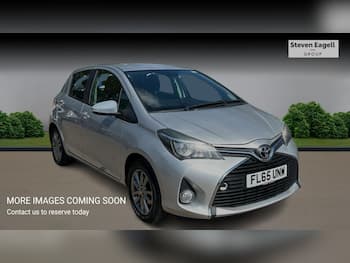 Used Toyota Yaris 2015 for sale - 79634040: Photo
