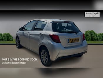 Used Toyota Yaris 2015 for sale - 79634040: Photo