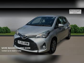 Used Toyota Yaris 2015 for sale - 79634040: Photo