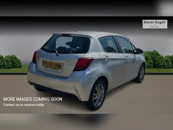Used Toyota Yaris 2015 for sale - 79634040: Photo