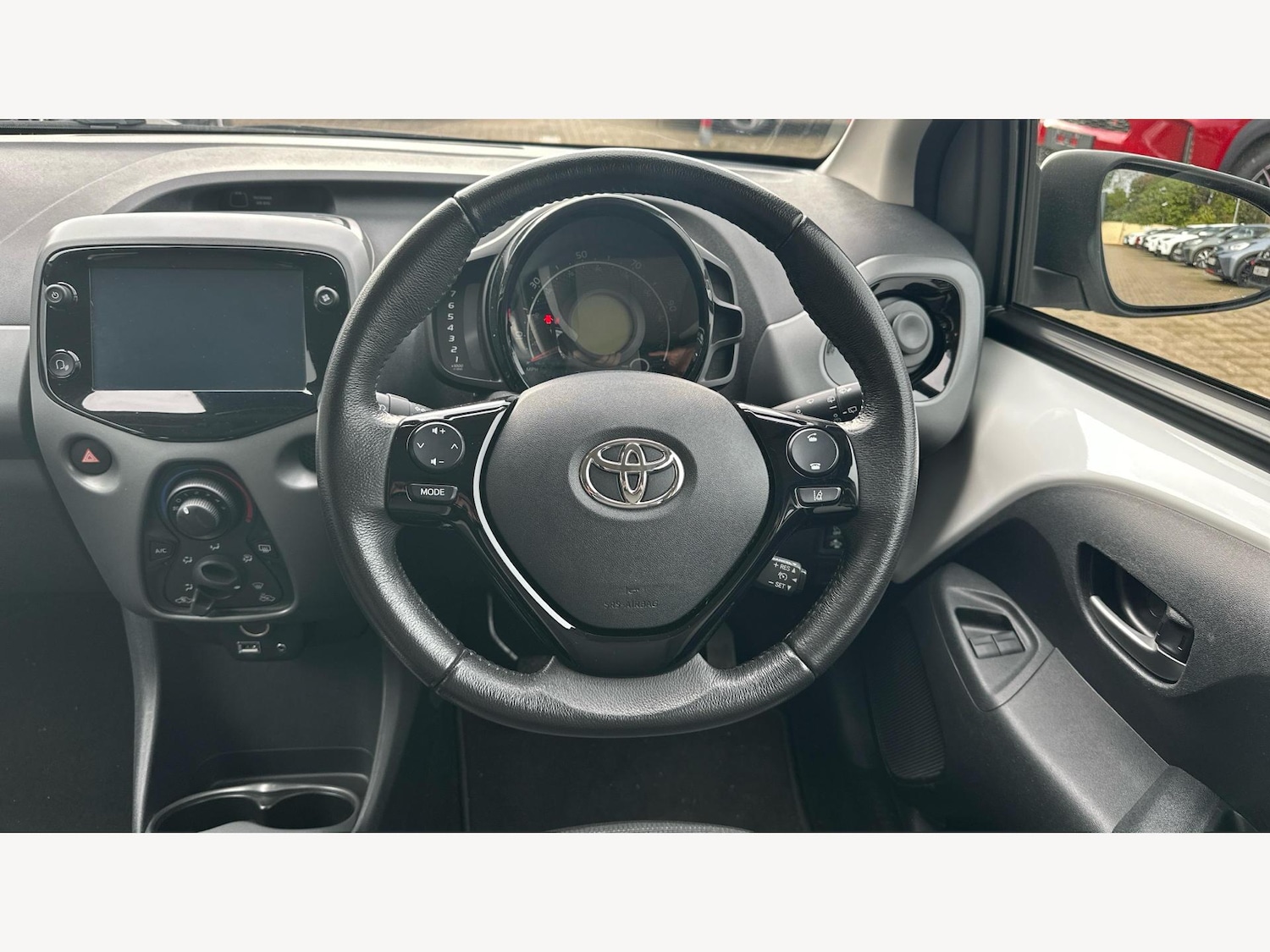 Used Toyota AYGO 2022 for sale - 76398576: Photo 8
