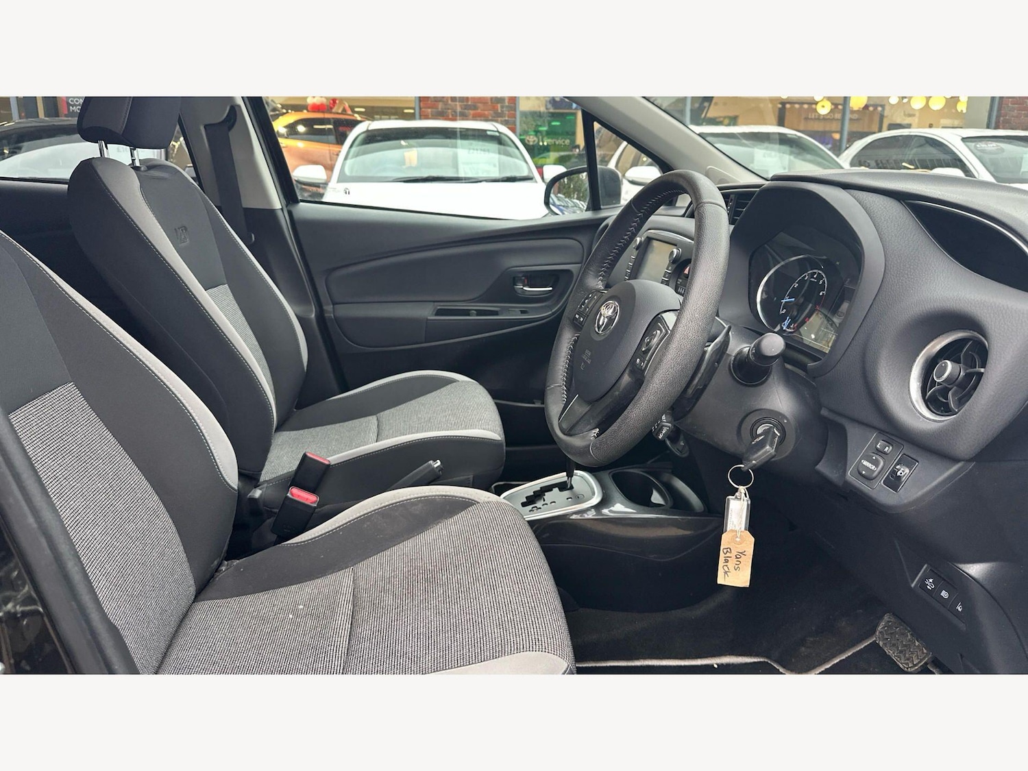 Used Toyota Yaris for sale - 77753914: Photo 13