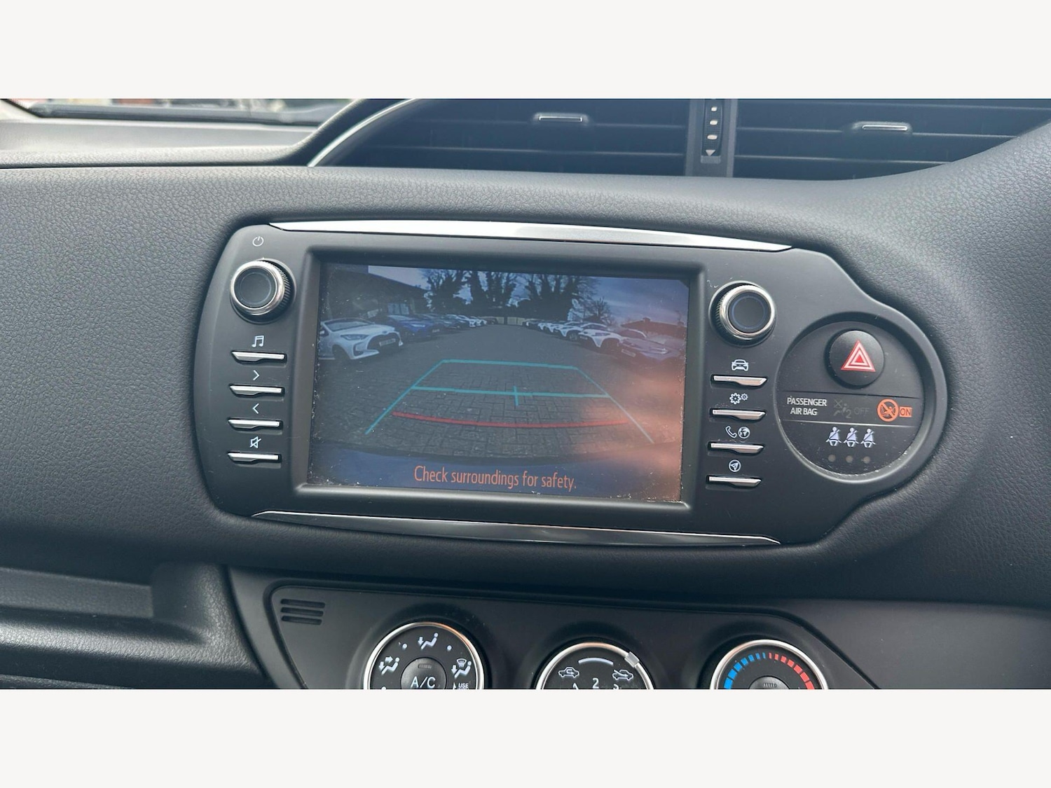 Used Toyota Yaris for sale - 77753914: Photo 25