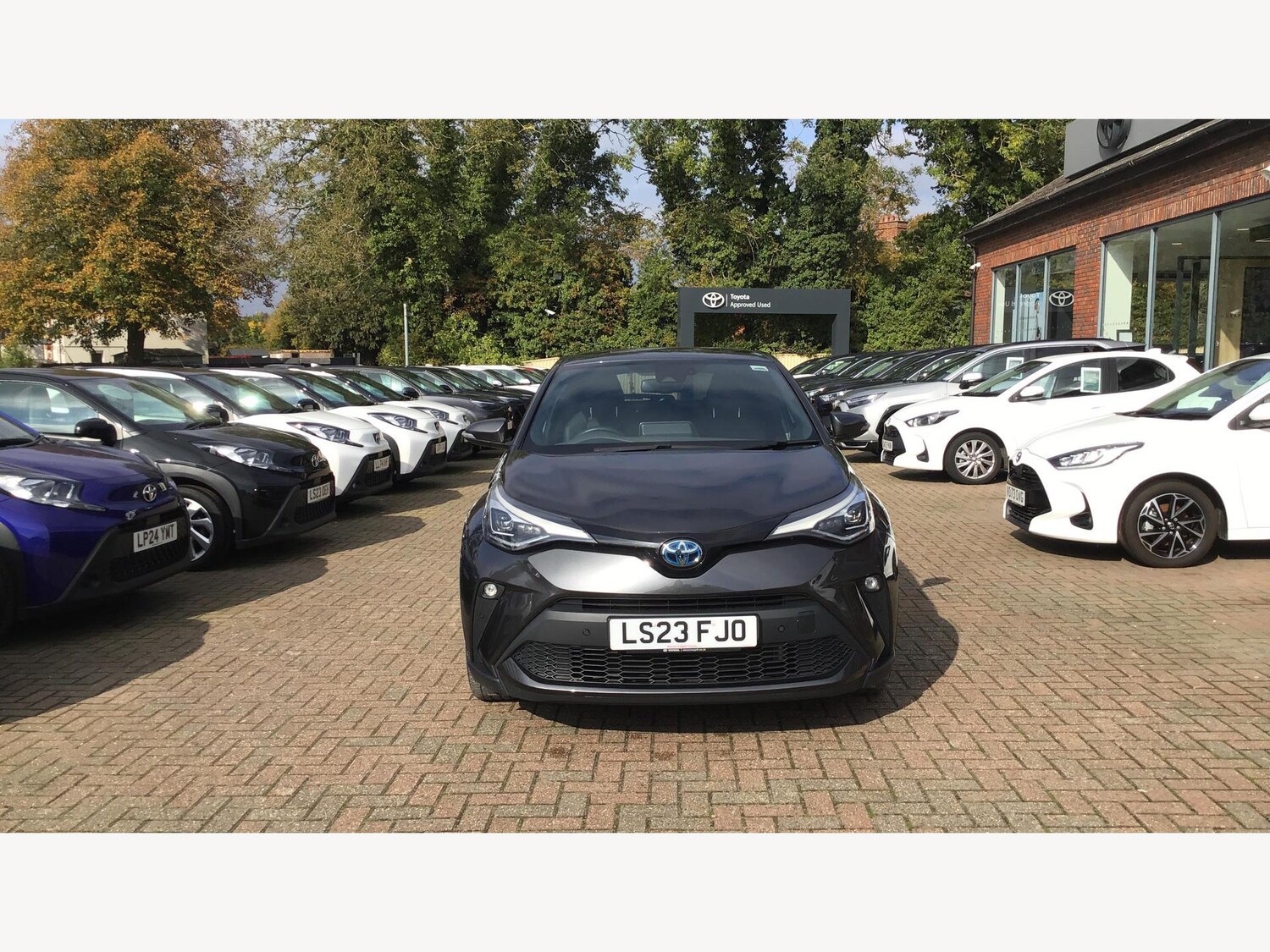 Used Toyota C-HR 2023 for sale - 76270134: Photo 17