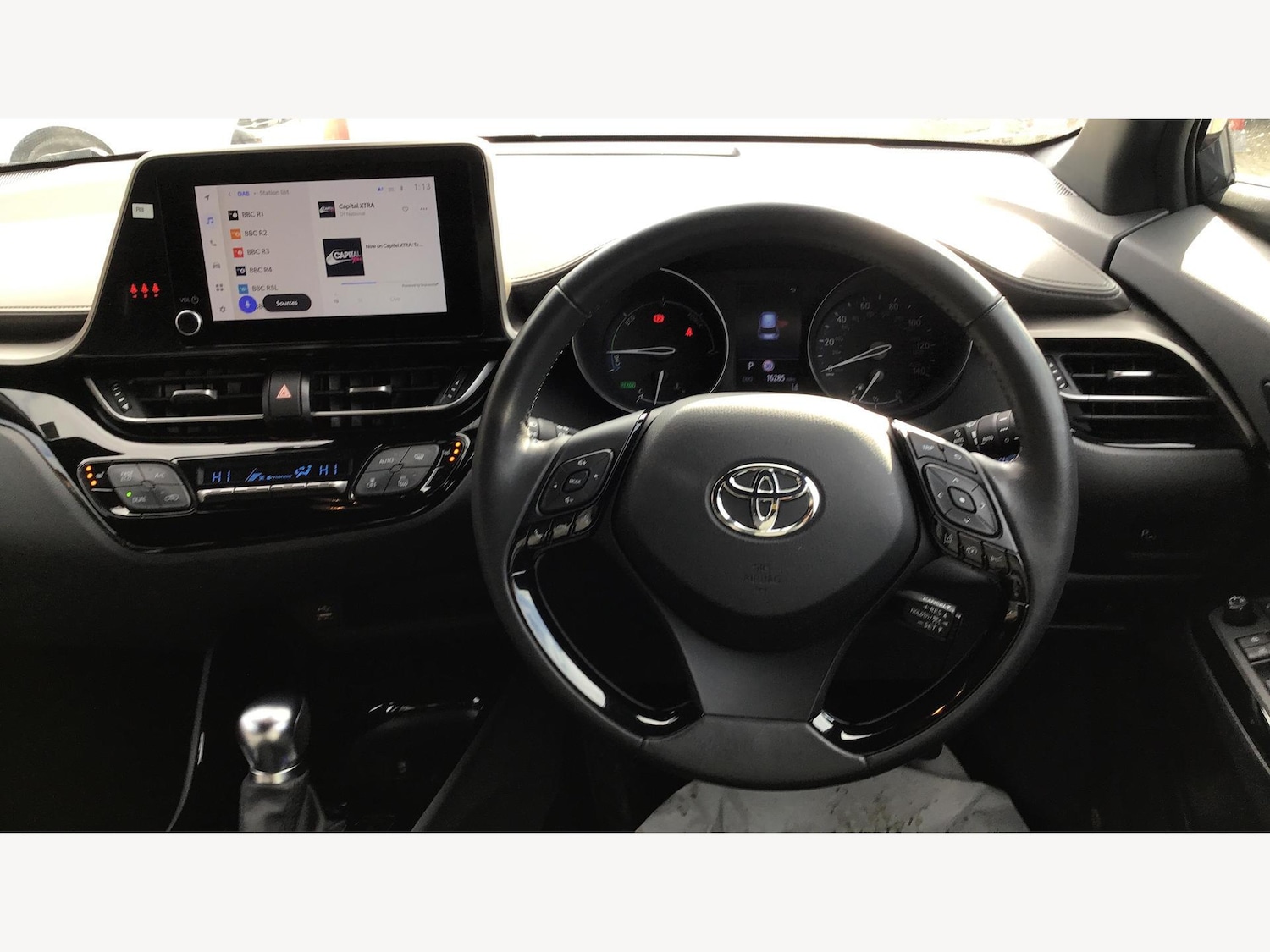 Used Toyota C-HR 2023 for sale - 76270134: Photo 8