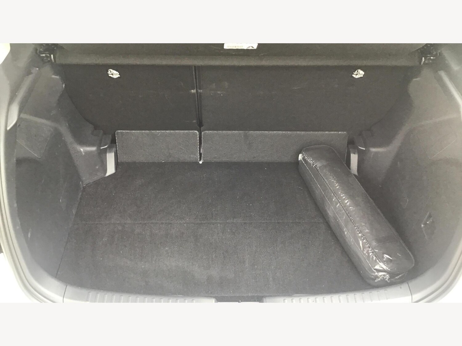 Used Toyota Yaris 2024 for sale - 76109608: Photo 16
