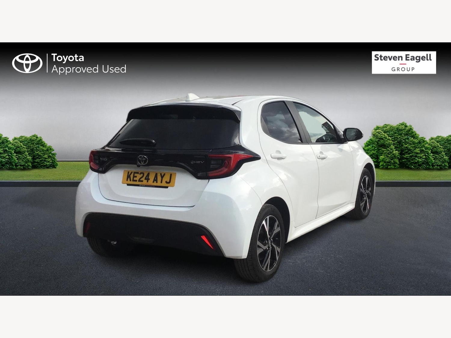 Used Toyota Yaris 2024 for sale - 76109608: Photo 2