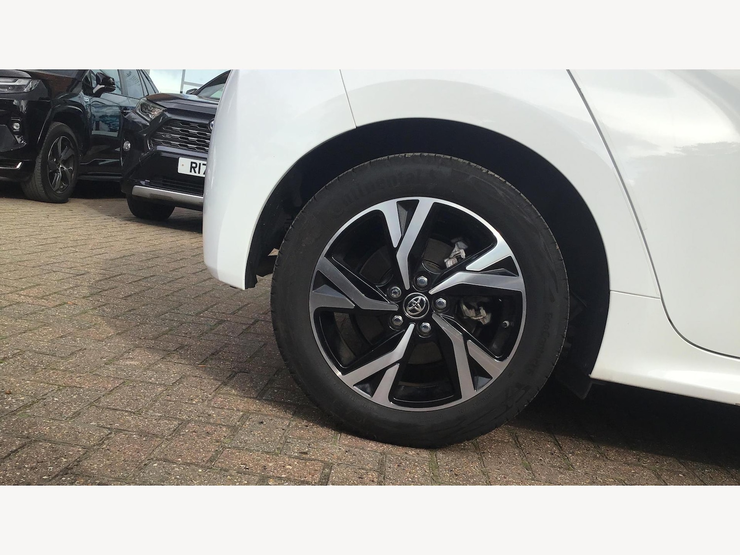 Used Toyota Yaris 2024 for sale - 76109608: Photo 20