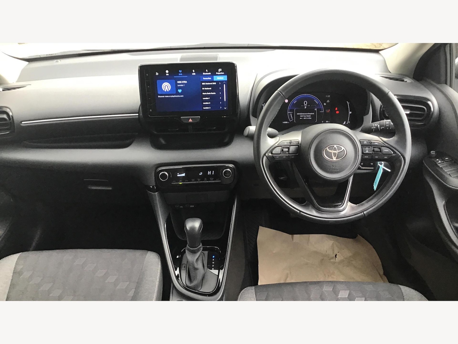 Used Toyota Yaris 2024 for sale - 76109608: Photo 7