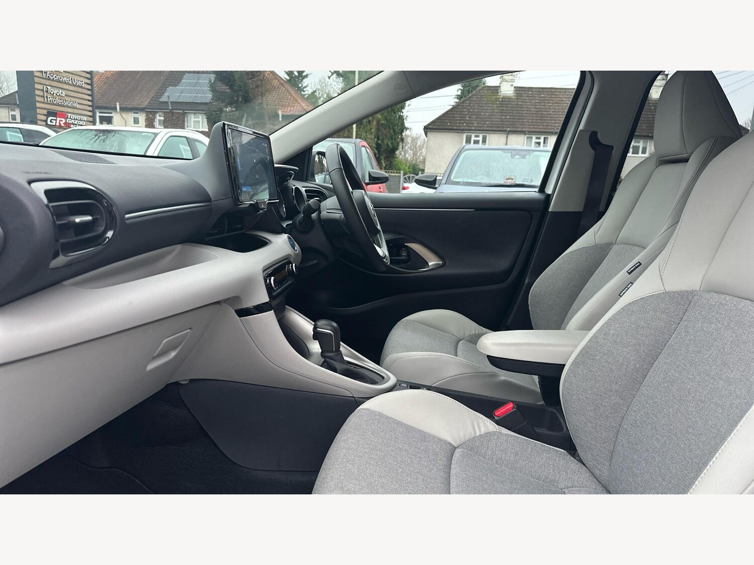 Used Toyota Yaris 2023 for sale - 77523685: Photo 12