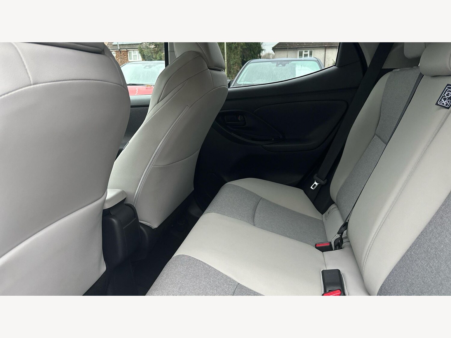 Used Toyota Yaris 2023 for sale - 77523685: Photo 15