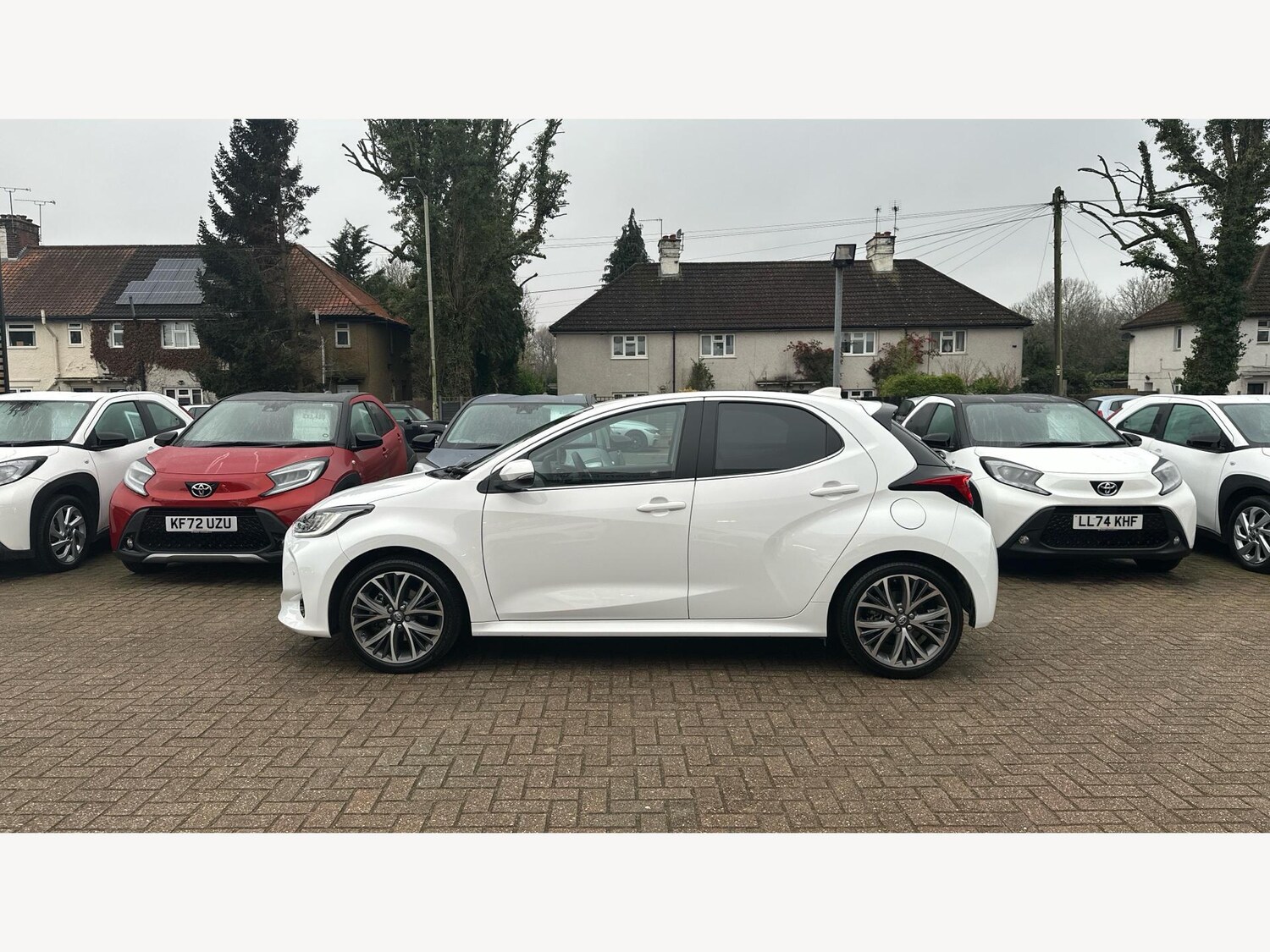 Used Toyota Yaris 2023 for sale - 77523685: Photo 19