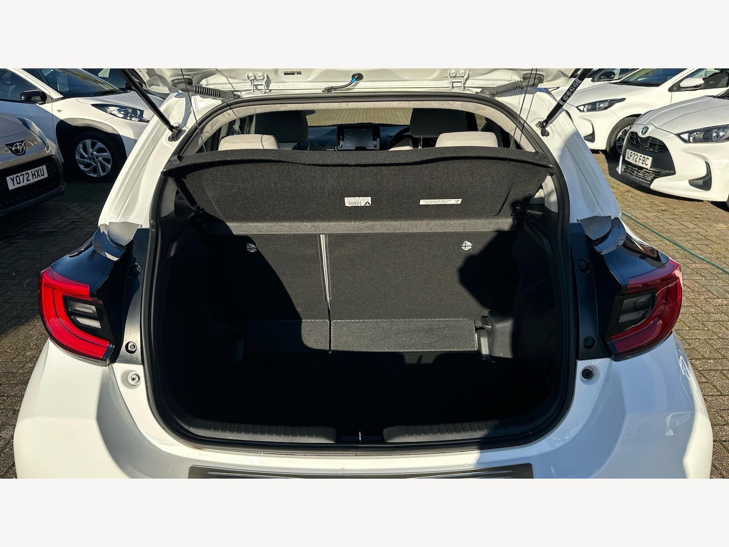 Used Toyota Yaris 2021 for sale - 77067049: Photo 16