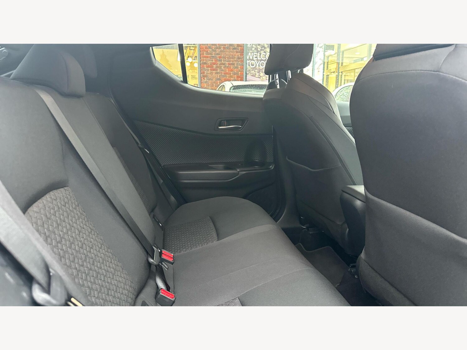 Used Toyota C-HR 2022 for sale - 77304879: Photo 14