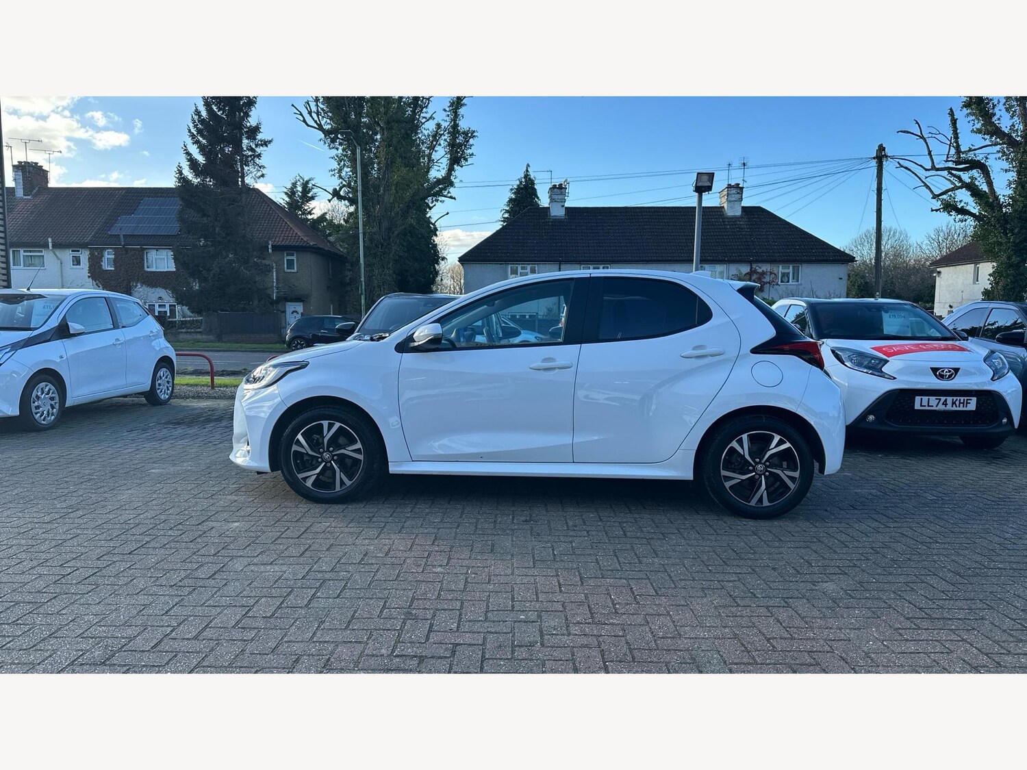 Used Toyota Yaris for sale - 77306201: Photo 19