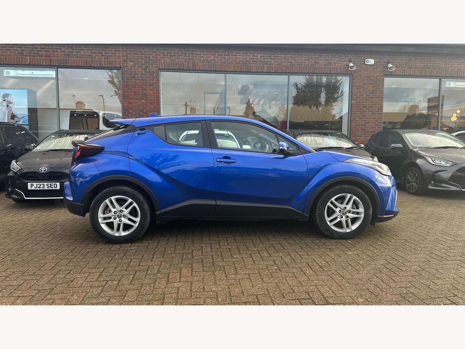Used Toyota C-HR 2022 for sale - 76572061: Photo 18