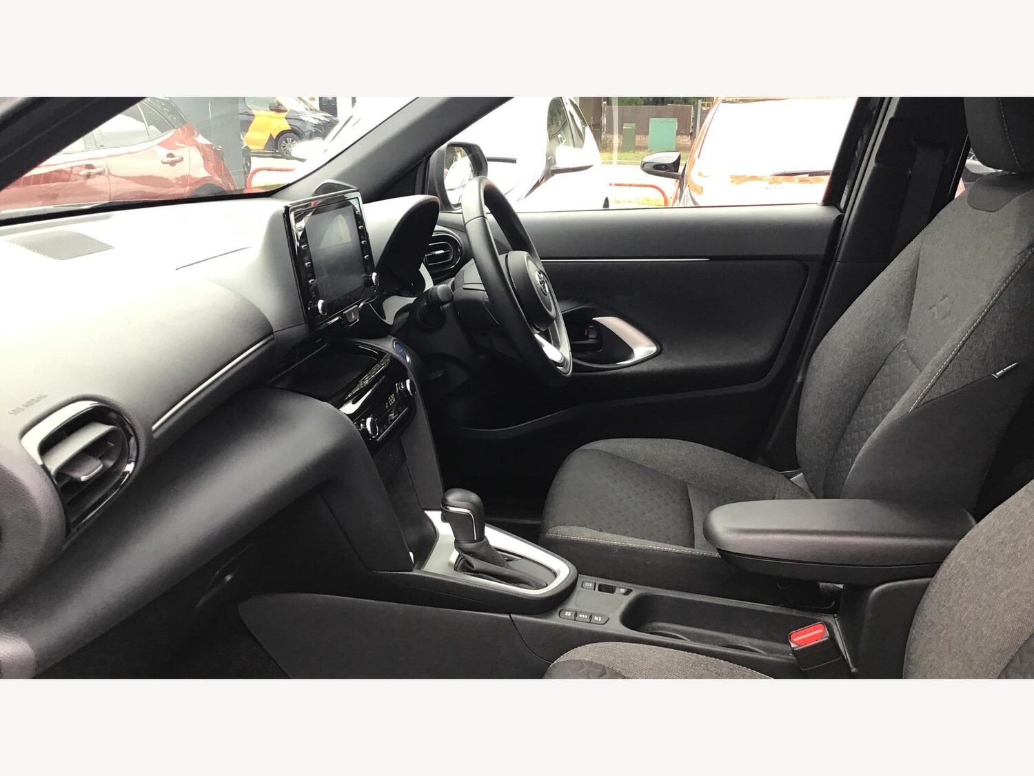 Used Toyota Yaris Cross 2023 for sale - 76013065: Photo 12