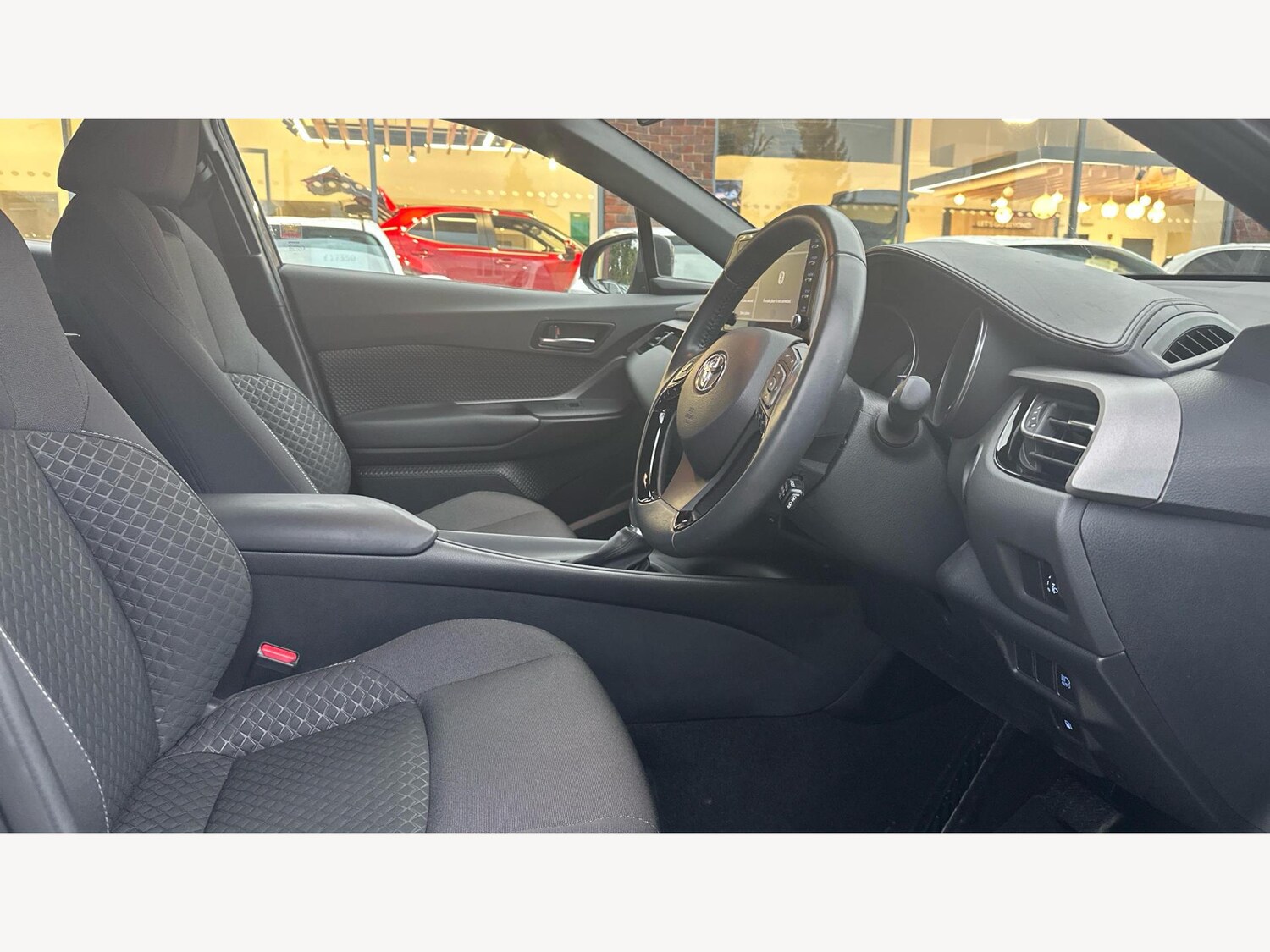 Used Toyota C-HR 2023 for sale - 77175575: Photo 13