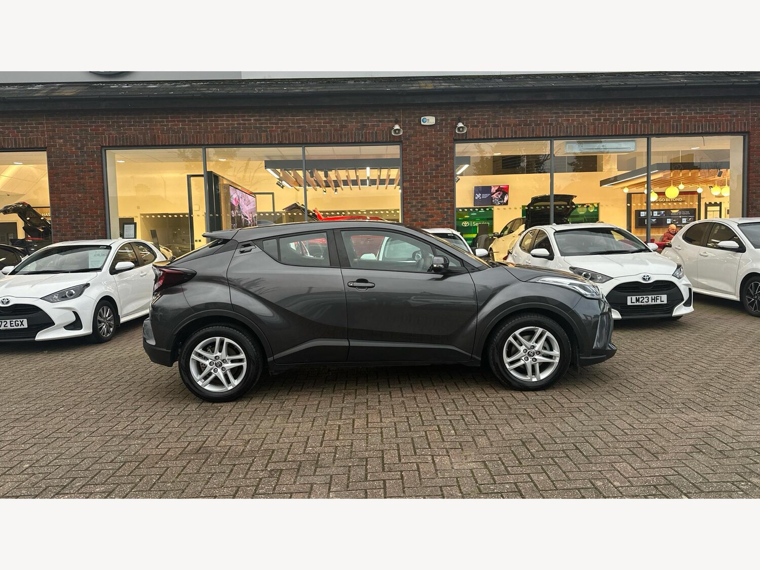 Used Toyota C-HR 2023 for sale - 77175575: Photo 18