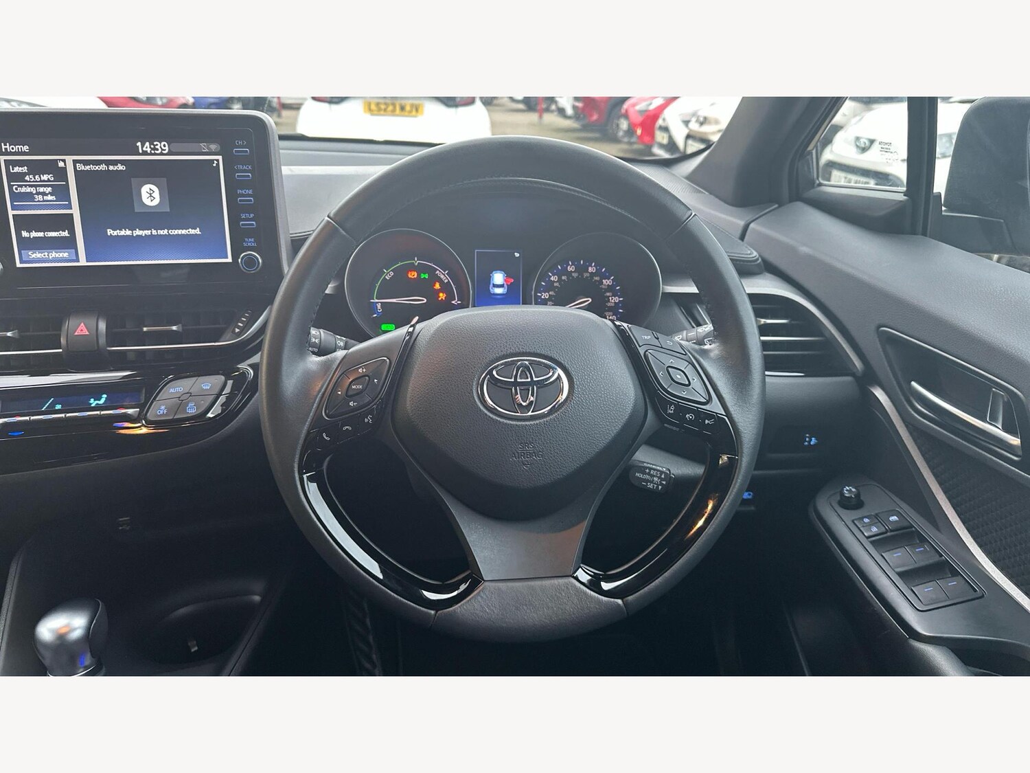 Used Toyota C-HR 2023 for sale - 77175575: Photo 8