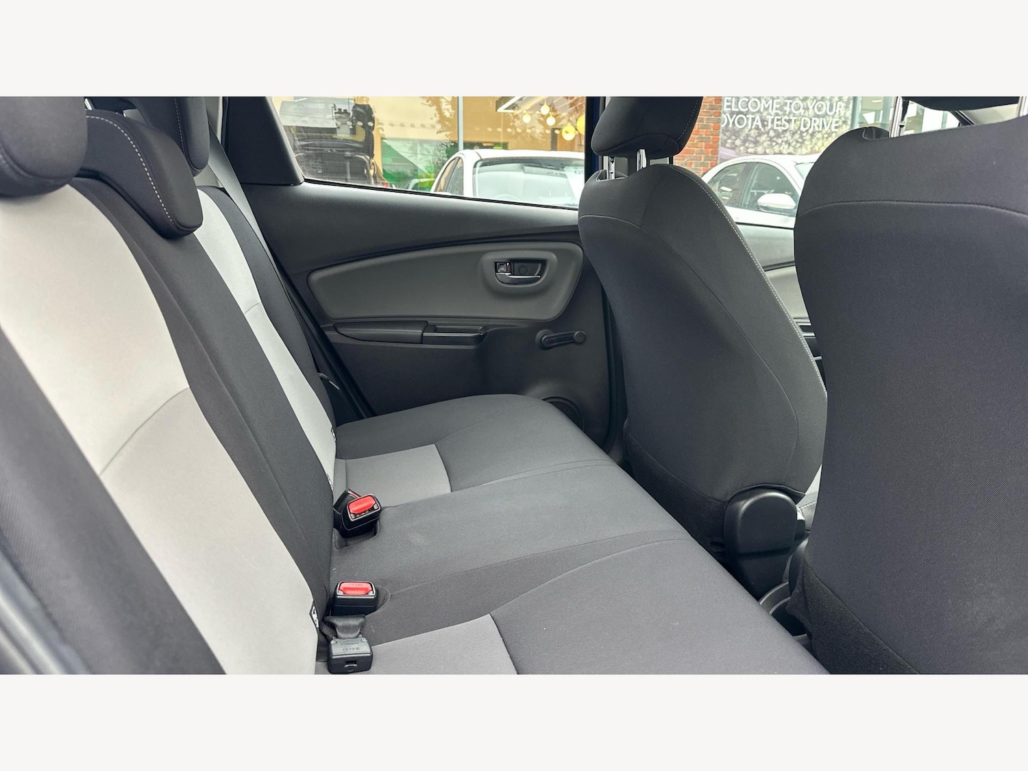 Used Toyota Yaris 2019 for sale - 77191190: Photo 14