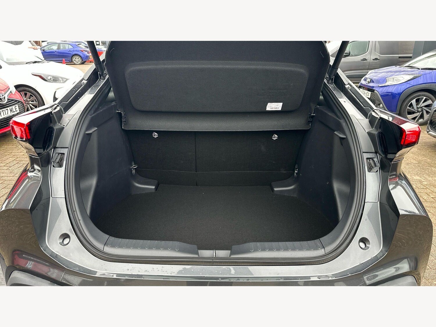 Used Toyota C-HR 2024 for sale - 77611472: Photo 16