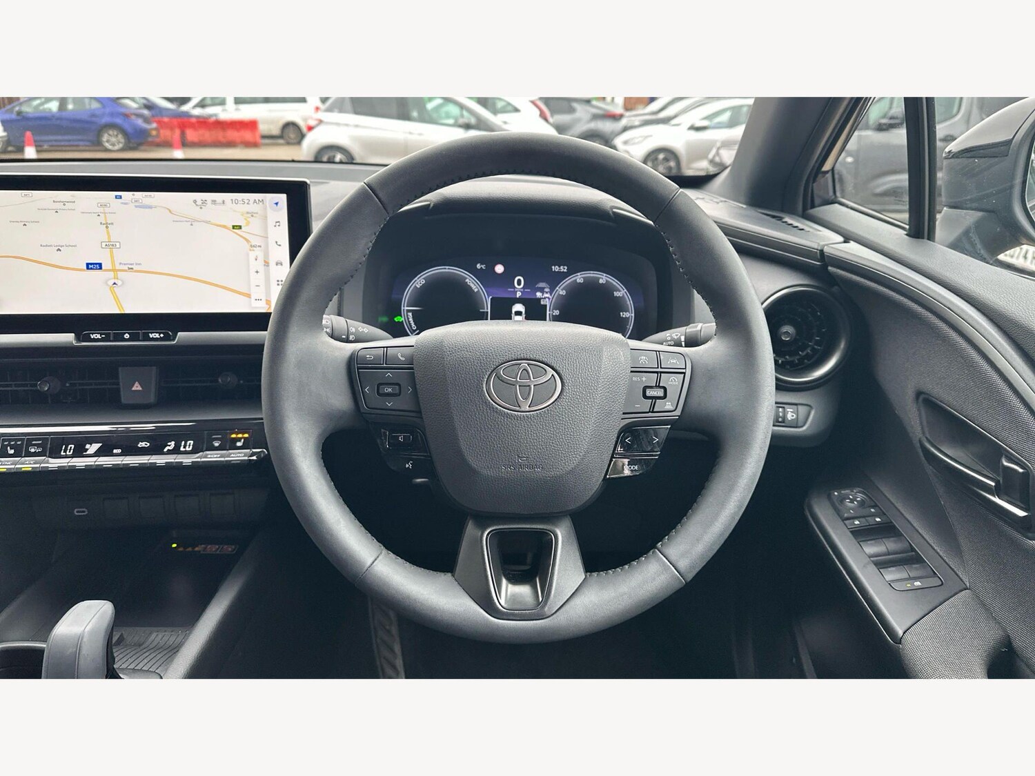 Used Toyota C-HR 2024 for sale - 77611472: Photo 8