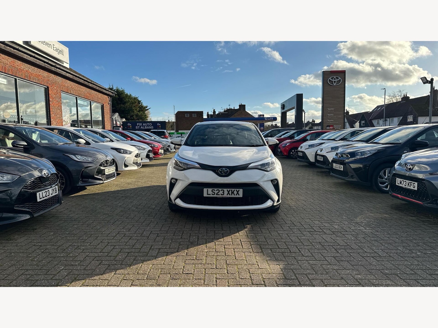 Used Toyota C-HR 2023 for sale - 76866471: Photo 17