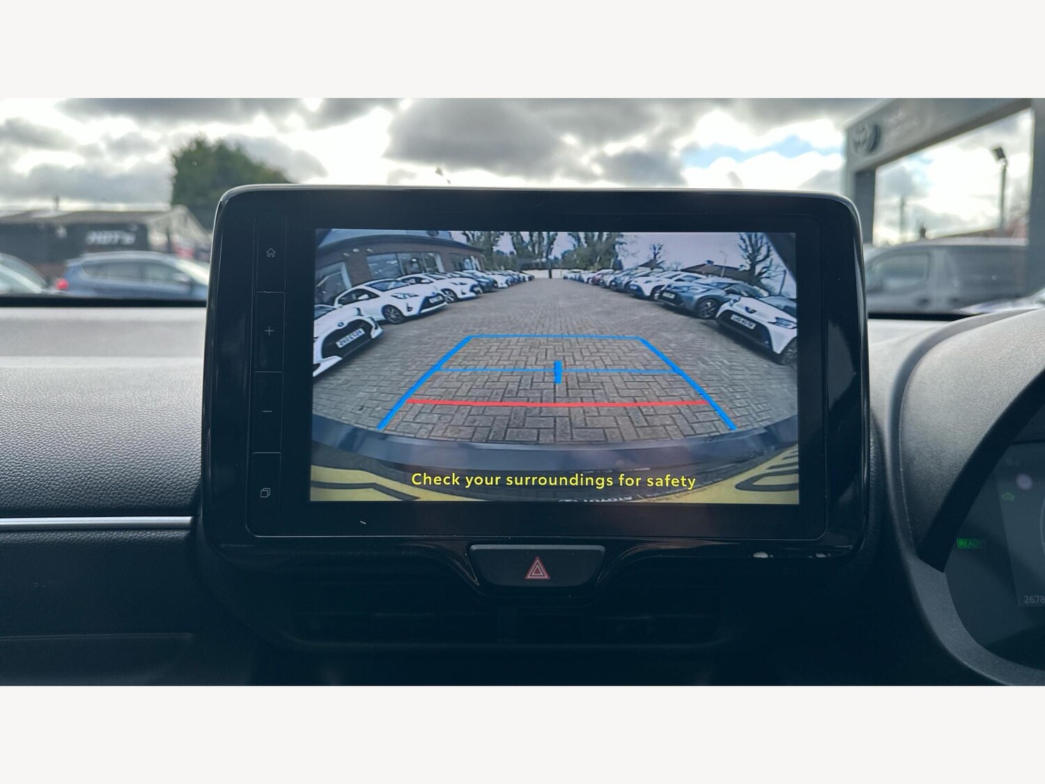 Used Toyota Yaris for sale - 77575404: Photo 25