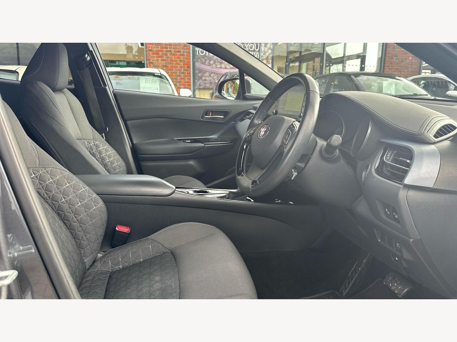 Used Toyota C-HR 2021 for sale - 77537201: Photo 13