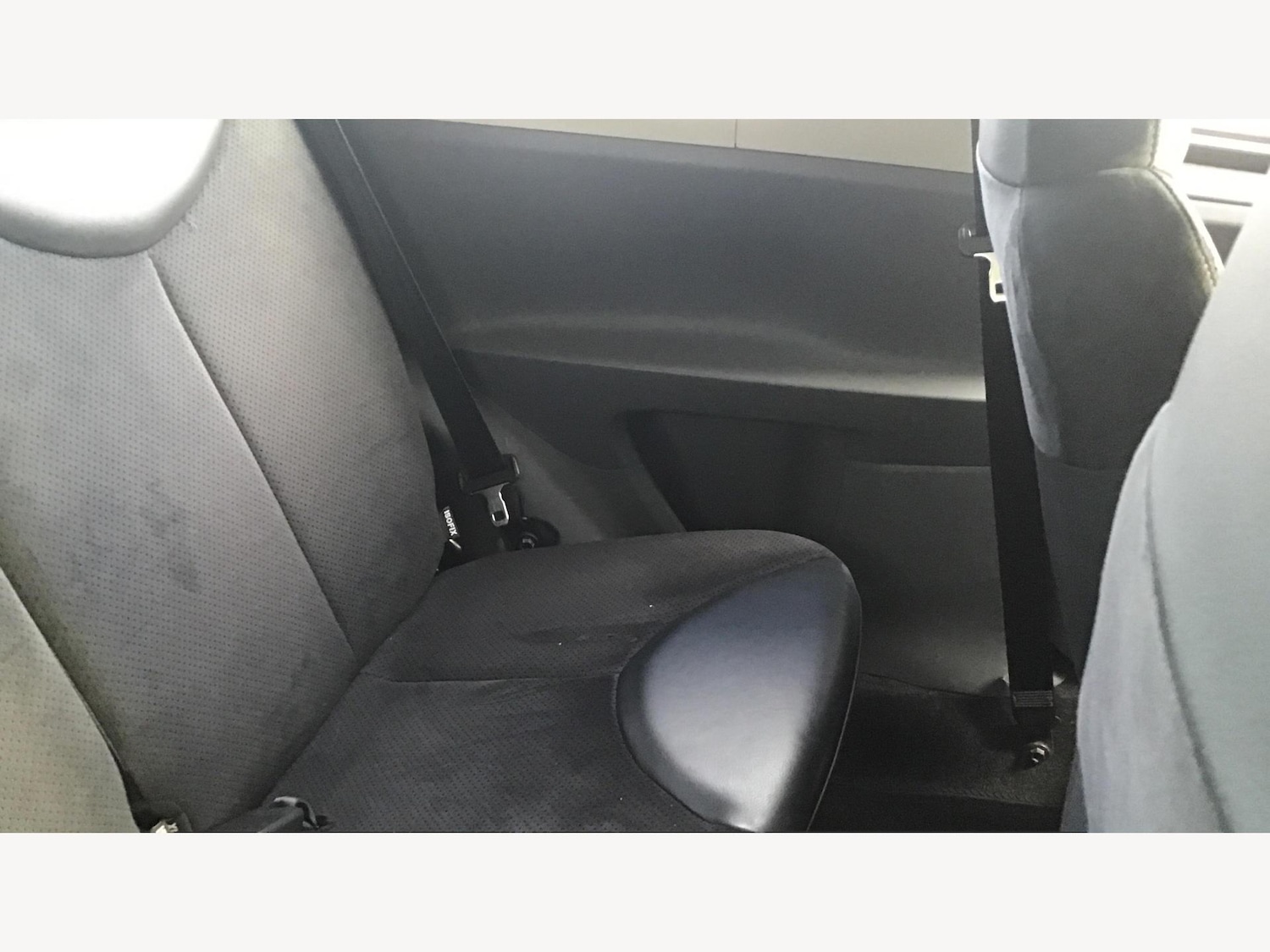 Used Toyota AYGO 2009 for sale - 76136087: Photo 14
