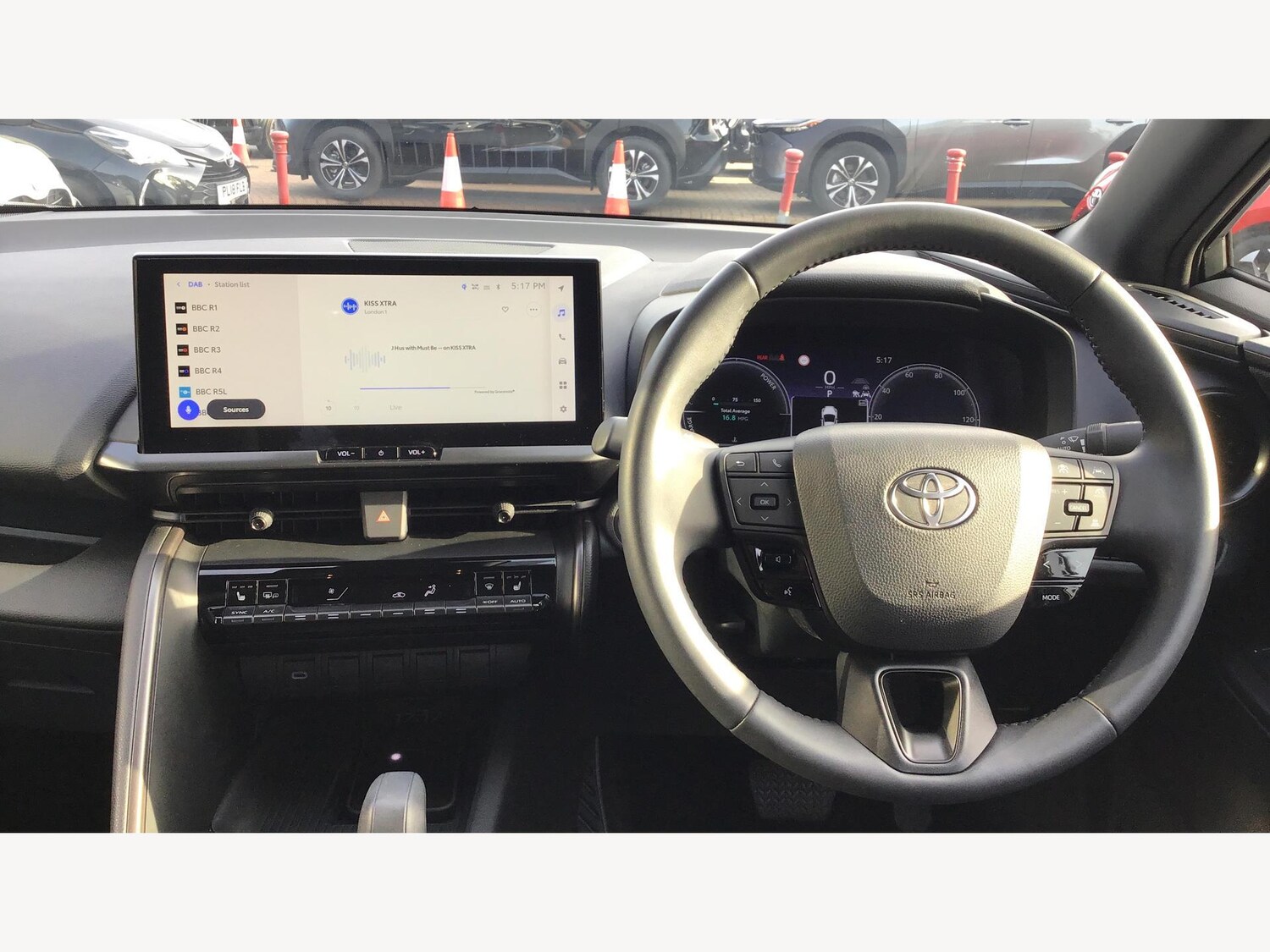 Used Toyota C-HR 2025 for sale - 76013616: Photo 10
