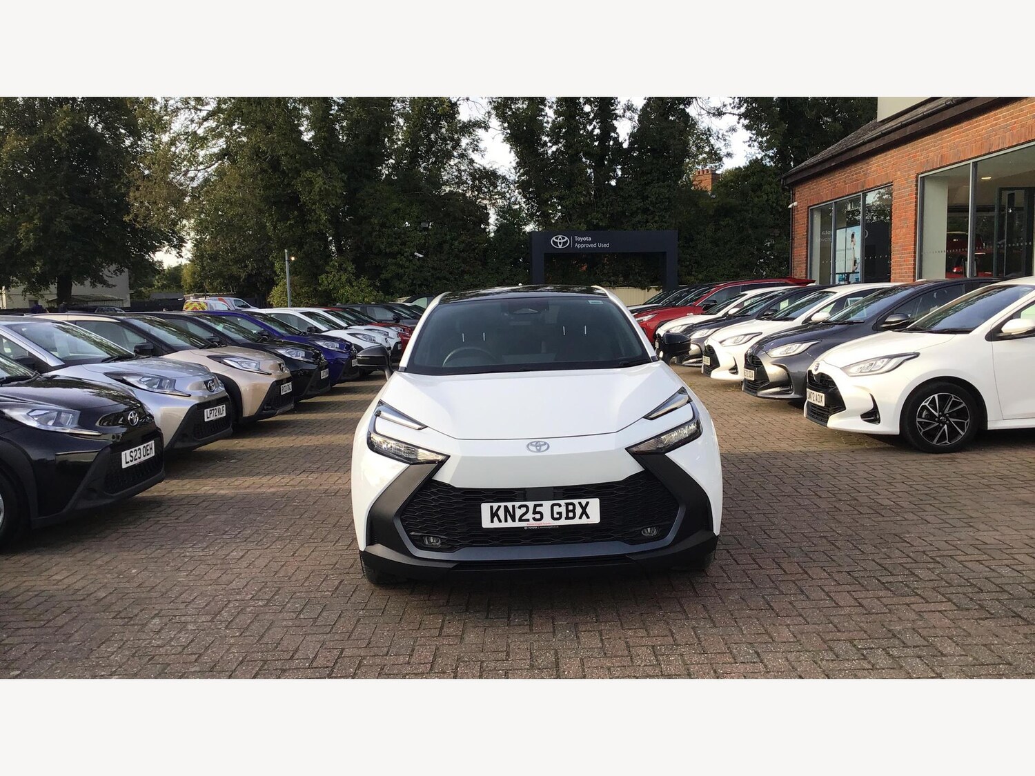 Used Toyota C-HR 2025 for sale - 76013616: Photo 17