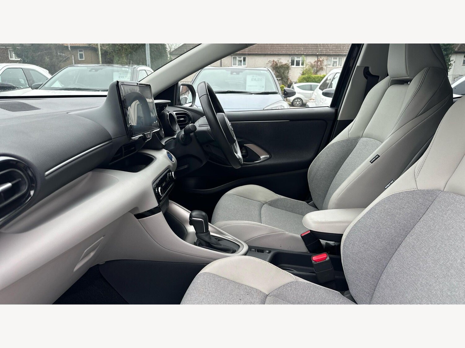 Used Toyota Yaris 2023 for sale - 77783704: Photo 12