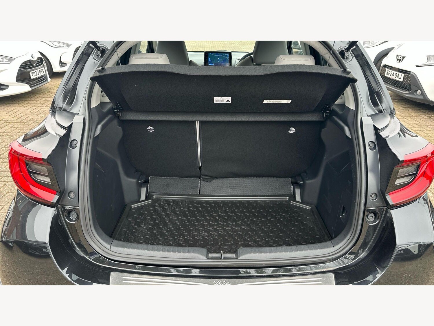 Used Toyota Yaris 2023 for sale - 77783704: Photo 16