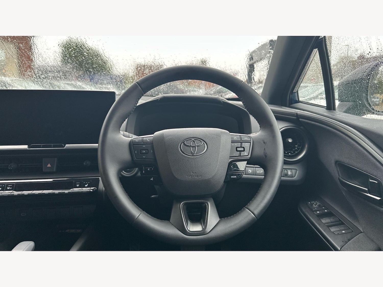 Used Toyota C-HR 2024 for sale - 76423017: Photo 8