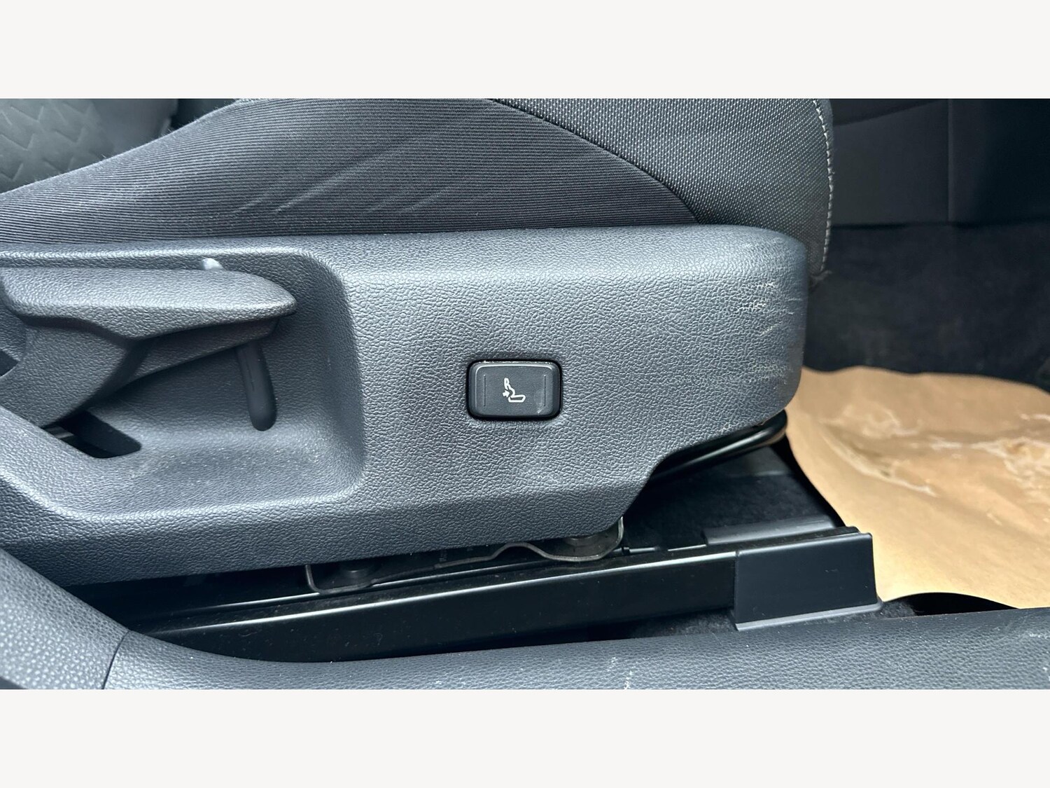 Used Toyota Corolla 2021 for sale - 76657135: Photo 24