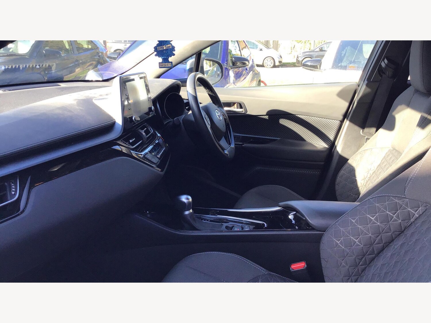 Used Toyota C-HR 2020 for sale - 76032395: Photo 12