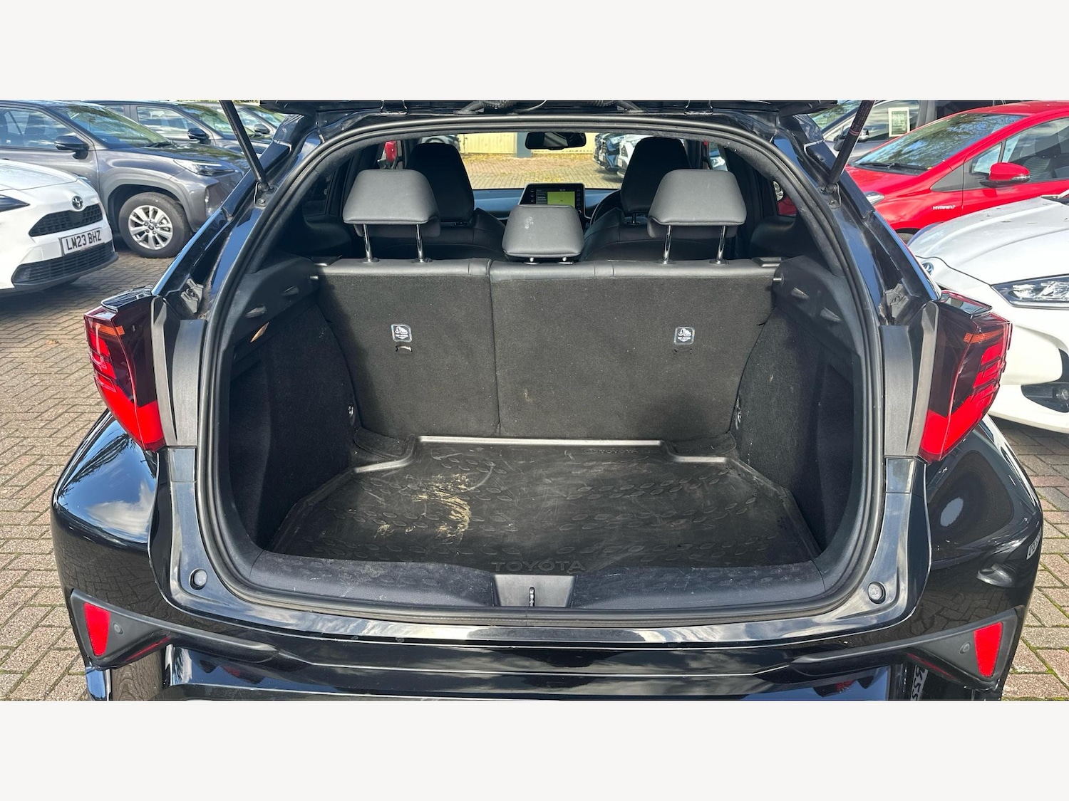 Used Toyota C-HR 2021 for sale - 76425012: Photo 16