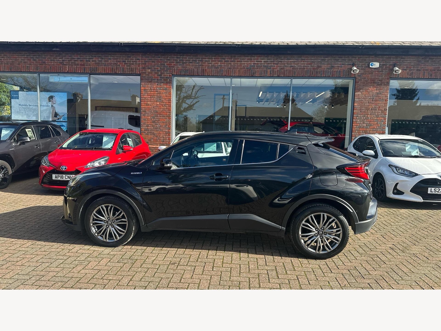 Used Toyota C-HR 2021 for sale - 76425012: Photo 19