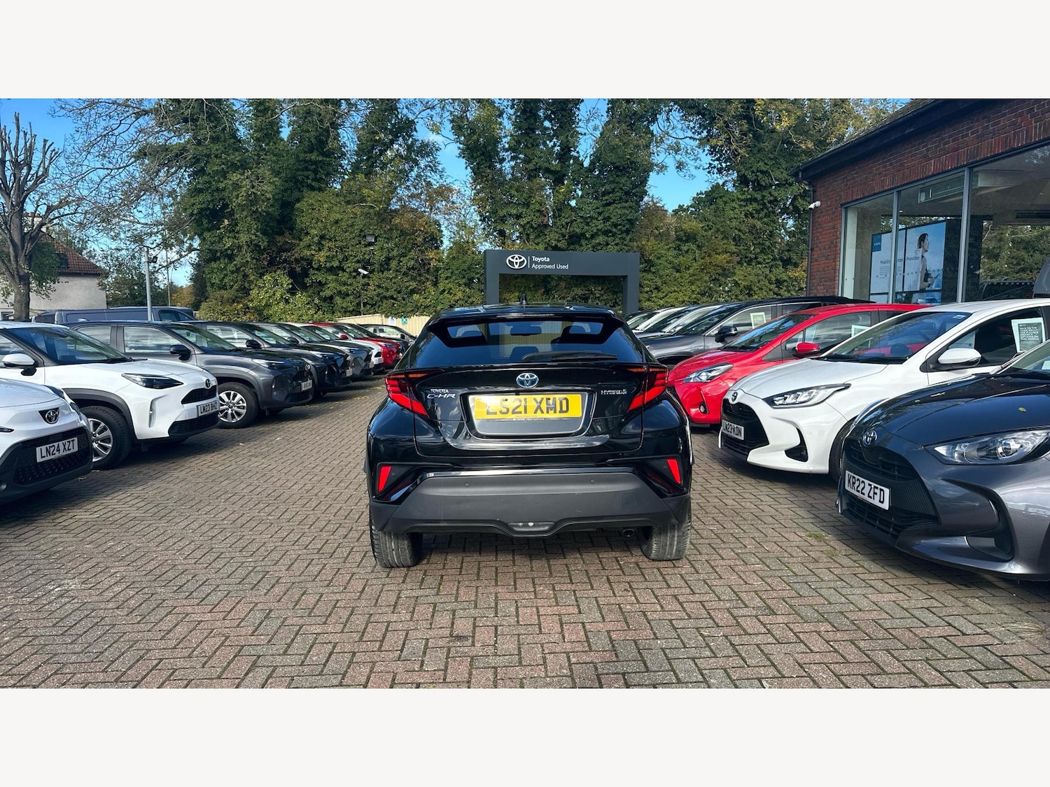 Used Toyota C-HR 2021 for sale - 76425012: Photo 21