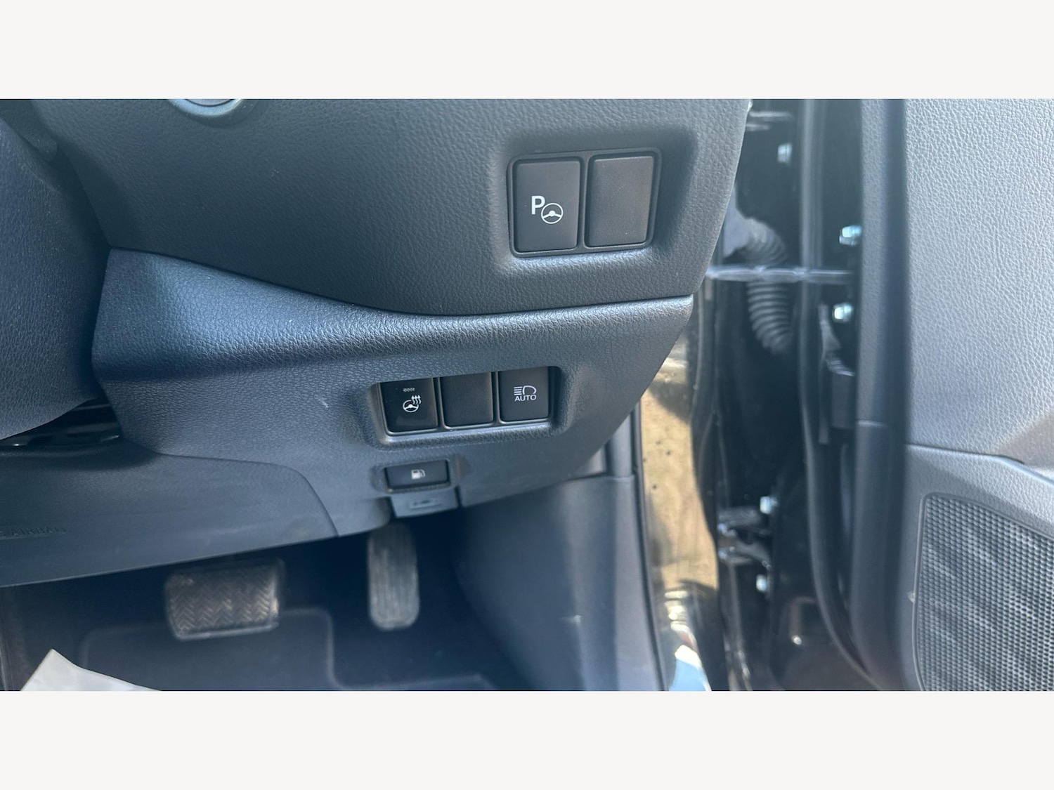 Used Toyota C-HR 2021 for sale - 76425012: Photo 25