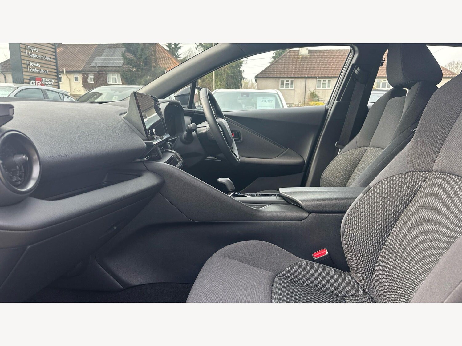 Used Toyota C-HR 2024 for sale - 78157097: Photo 12