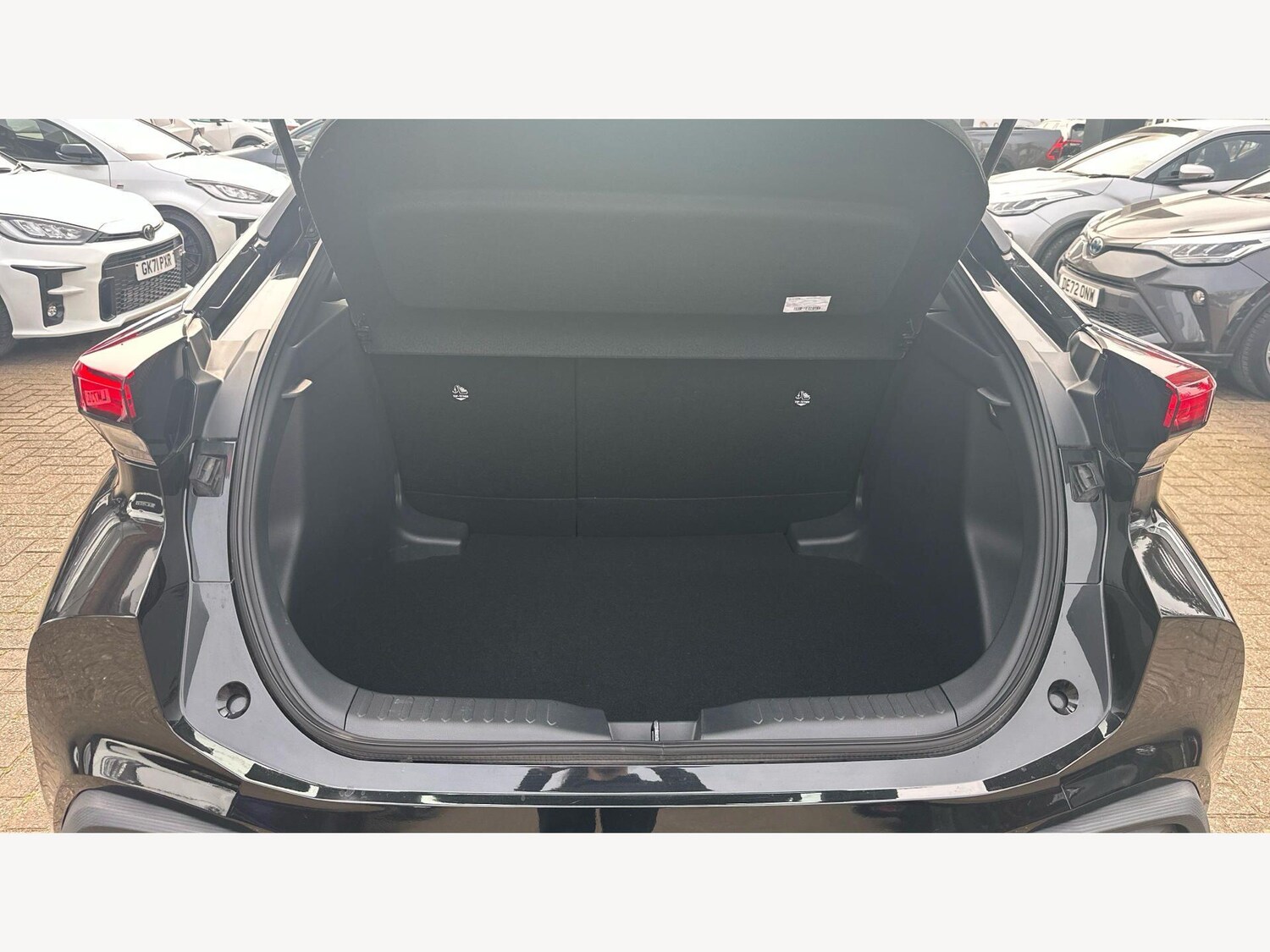 Used Toyota C-HR 2024 for sale - 78157097: Photo 16