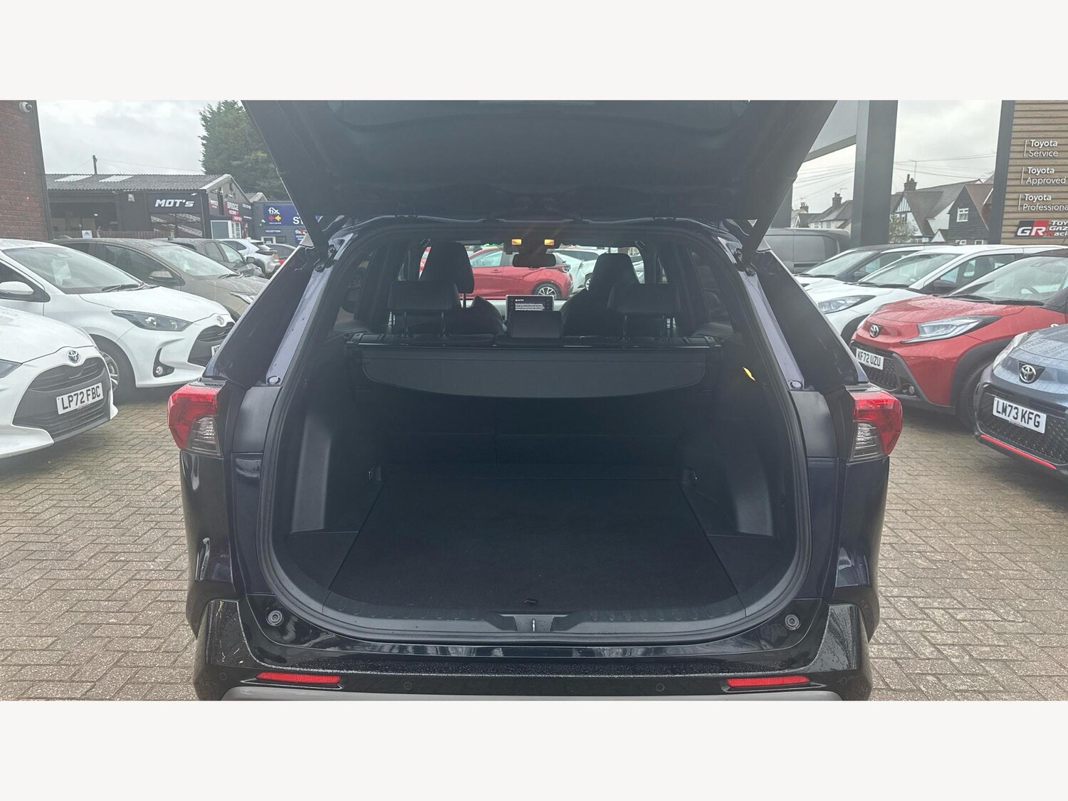 Used Toyota RAV4 2019 for sale - 77523489: Photo 16